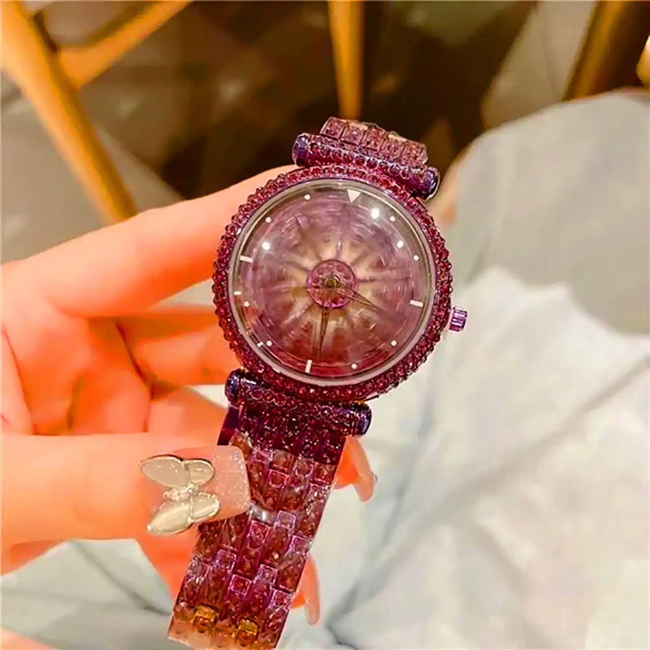 ساعت مچی صورتی دخترانه