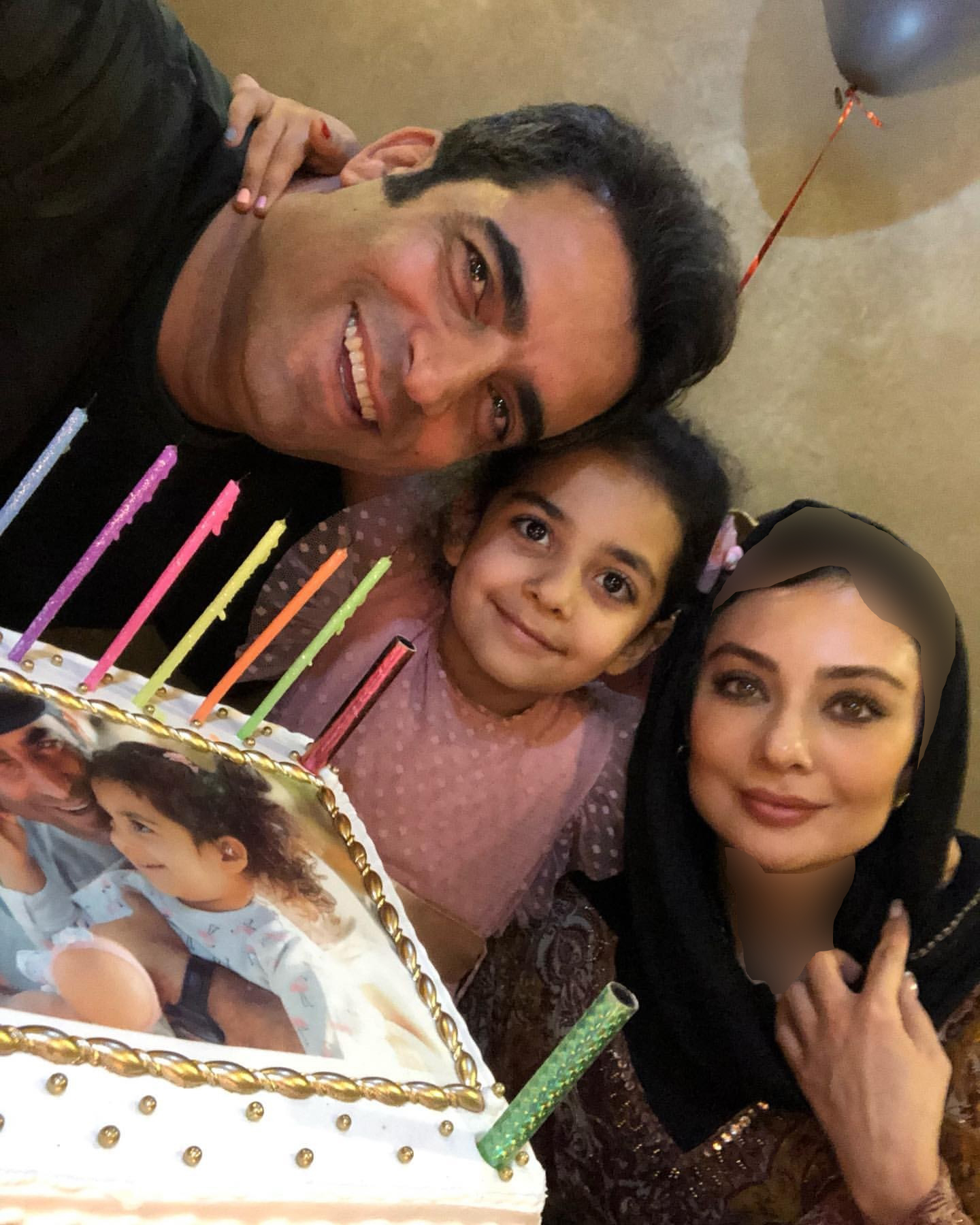 جشن تولد منوچهر هادی در کنار خانواده اش 