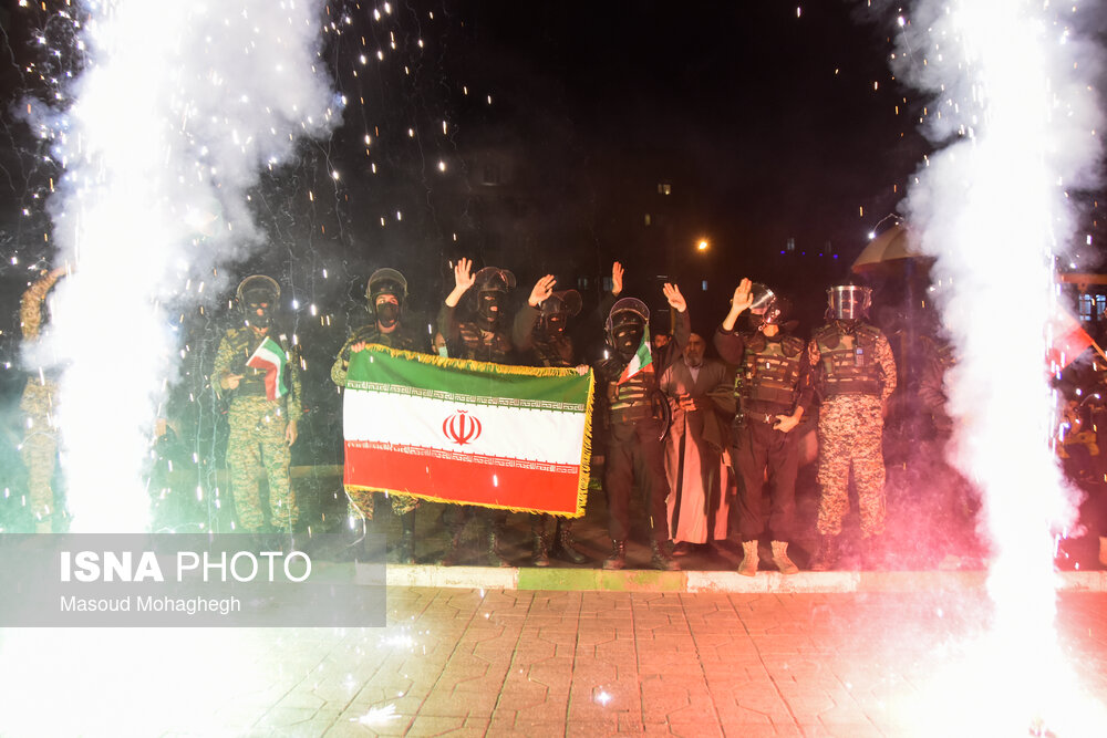 شادی مردم پس از پیروزی ایران مقابل ولز