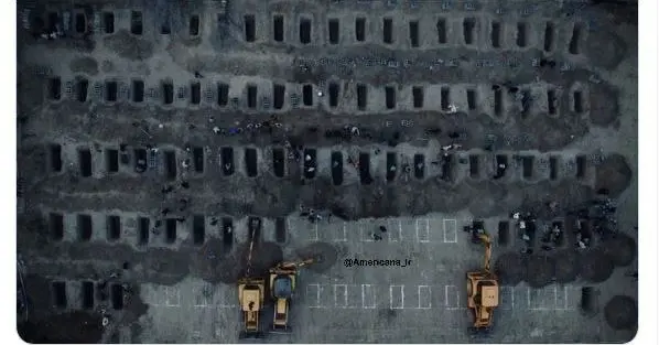 قبرهای دانش آموزان شهید شده در حمله به میناب