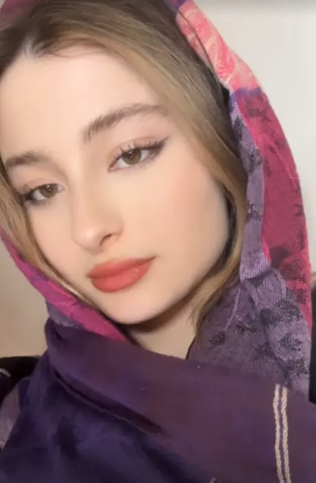 سارا و نیکا فرقانی
