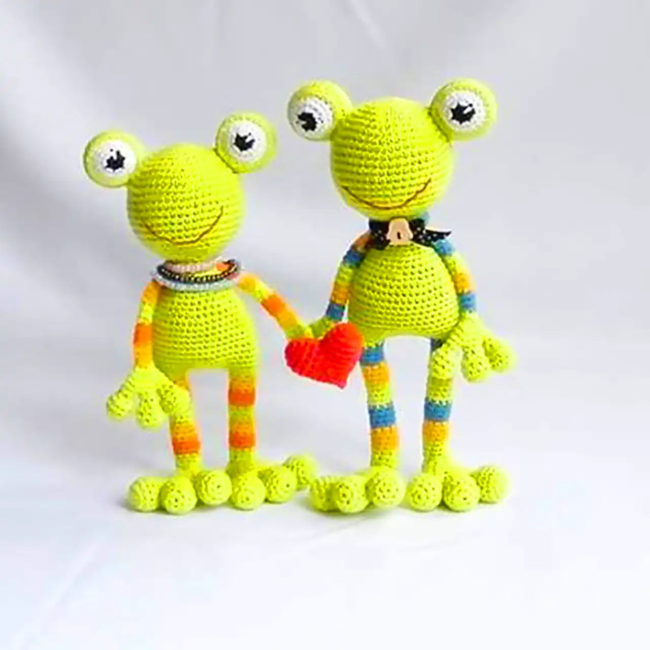 قورباغه دستبافت کیوت