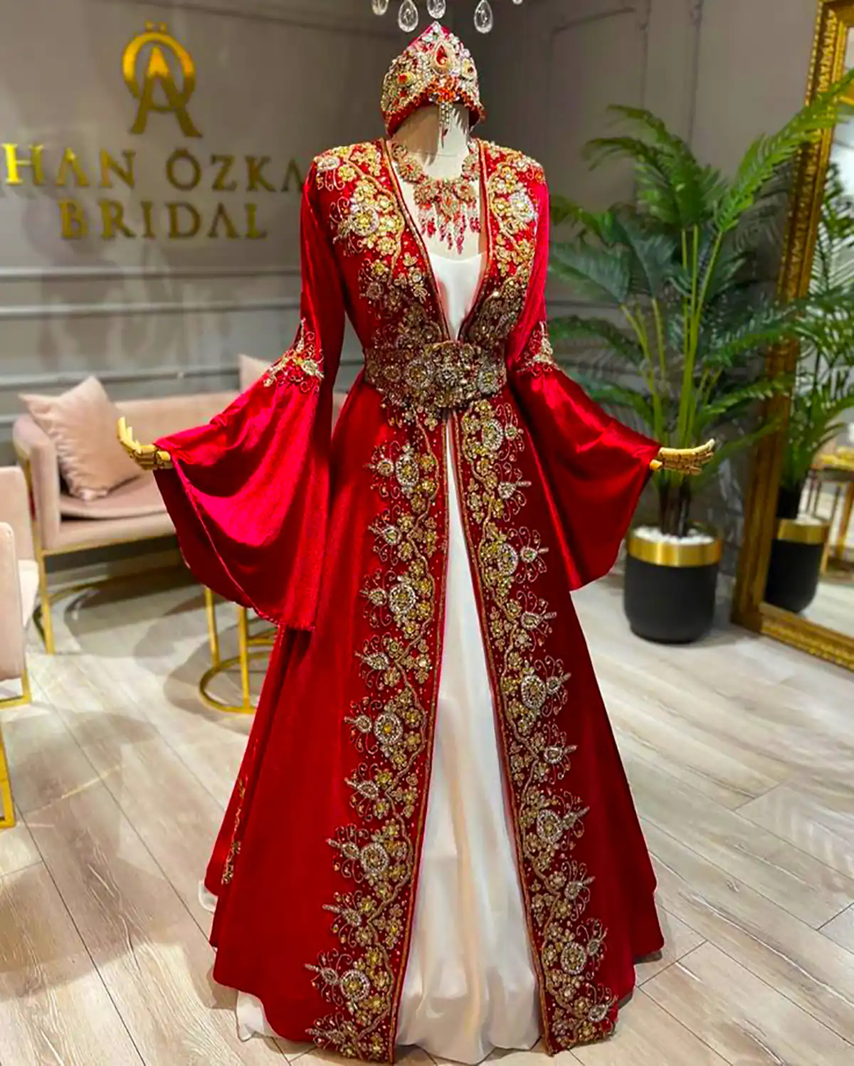 پیراهن مجلسی زردوزی