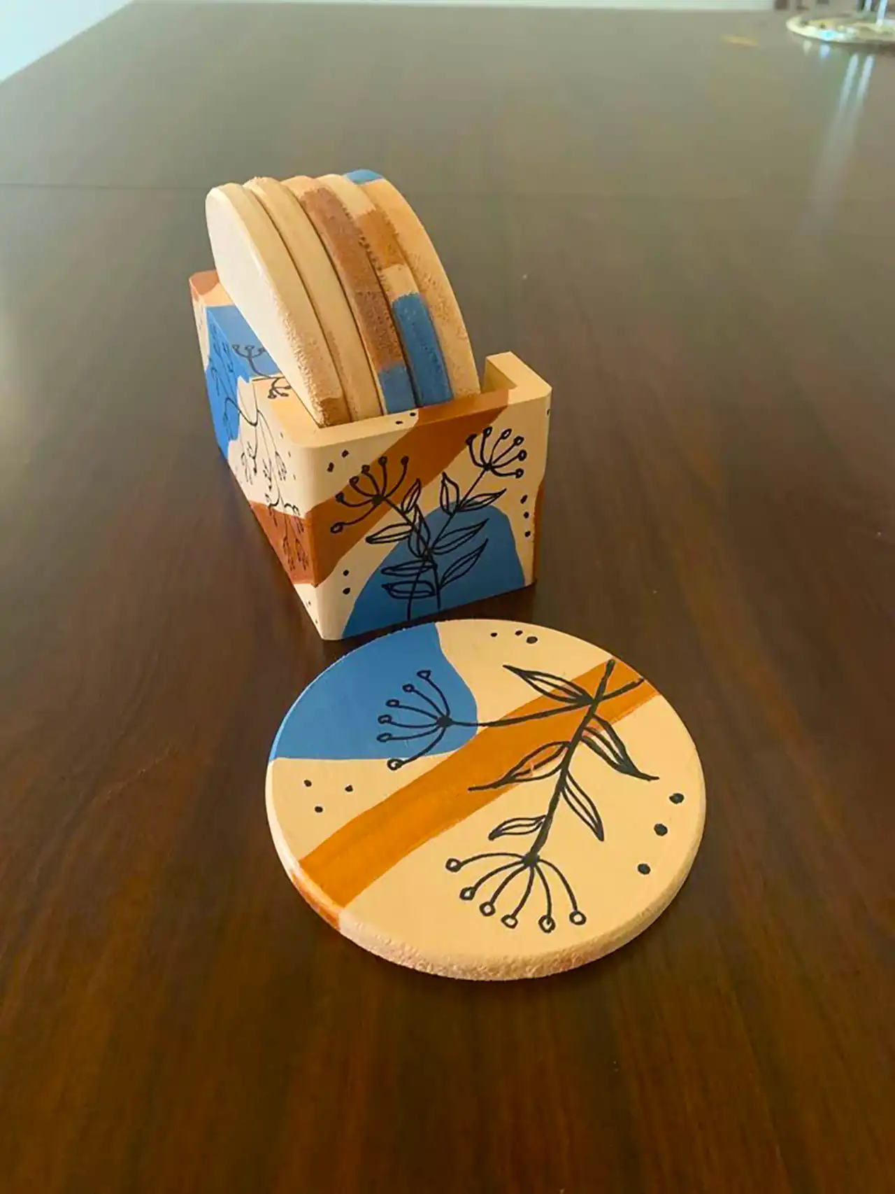 زیر لیوانی چوبی طرحدار