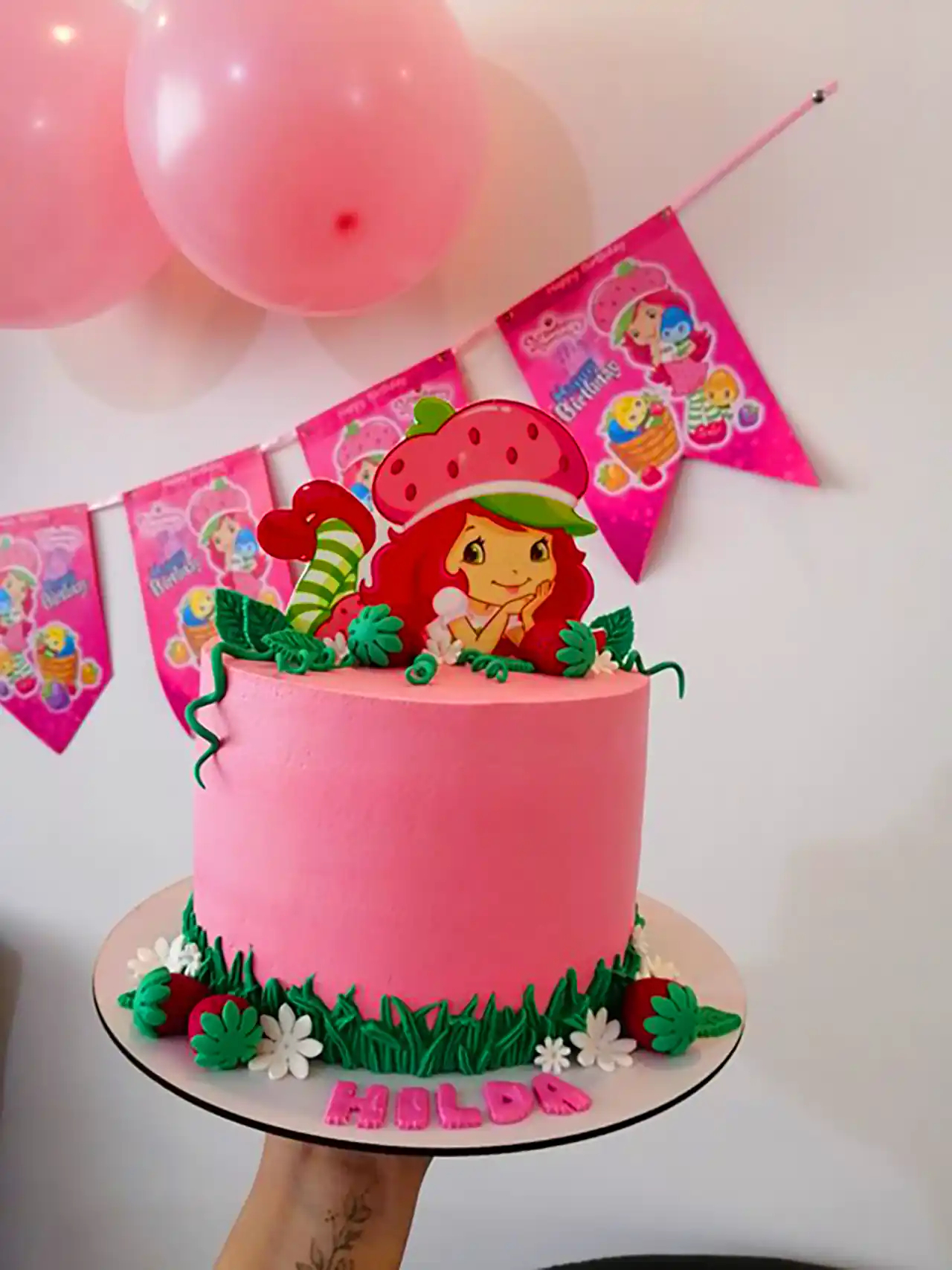 کیک تولد دخترتوت فرنگی