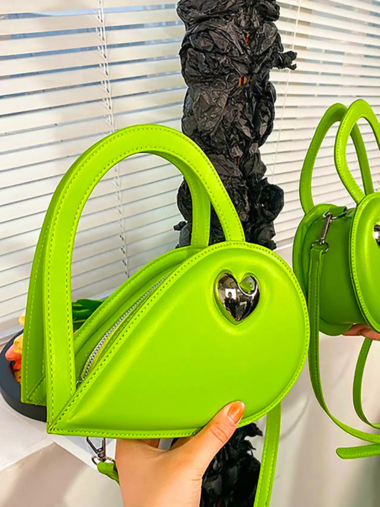 کیف سبز نئونی 