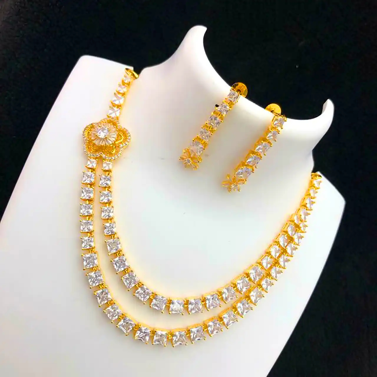 جواهرات عروس با نگین سلطنتی 