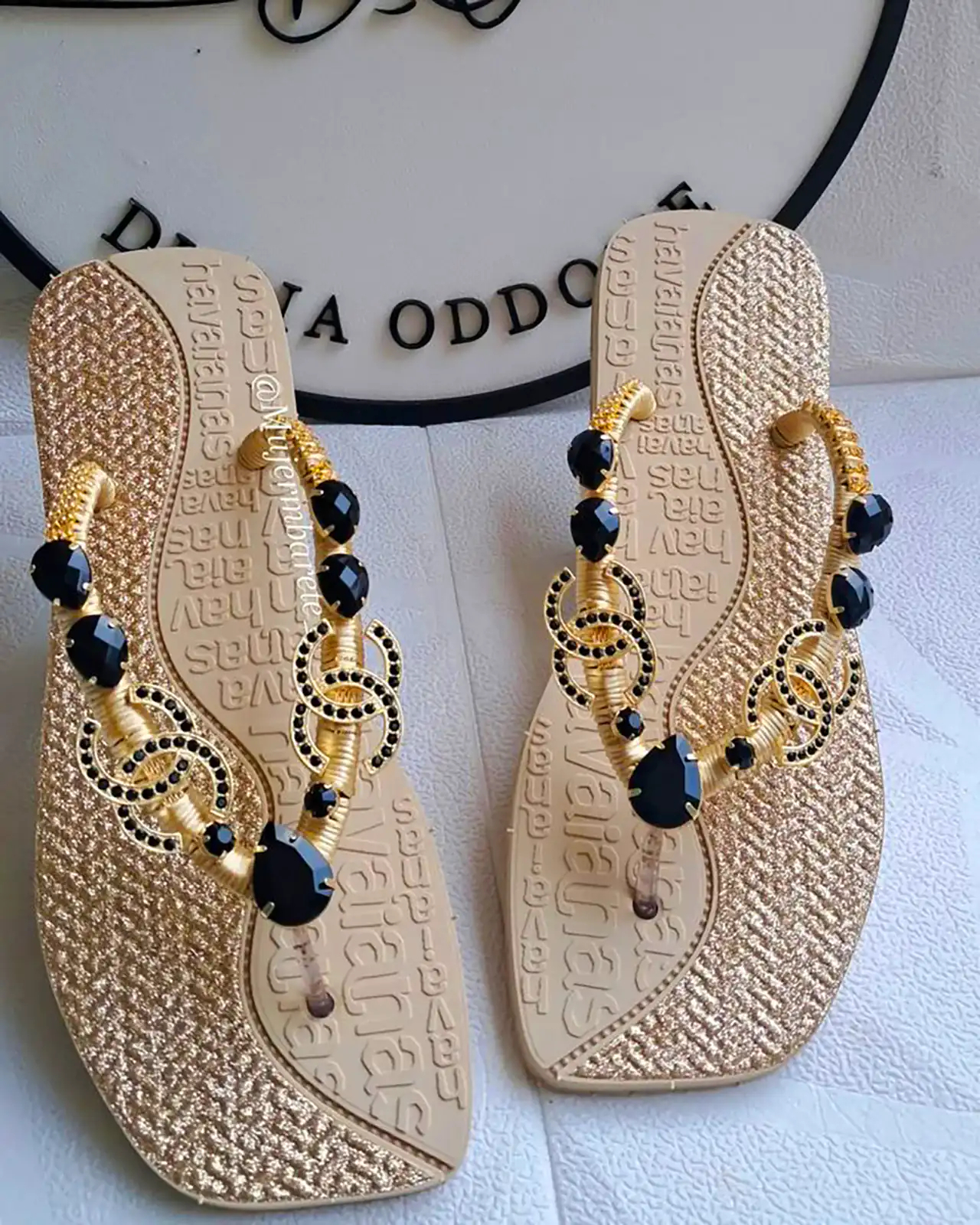 دمپایی انگشتی کارشده