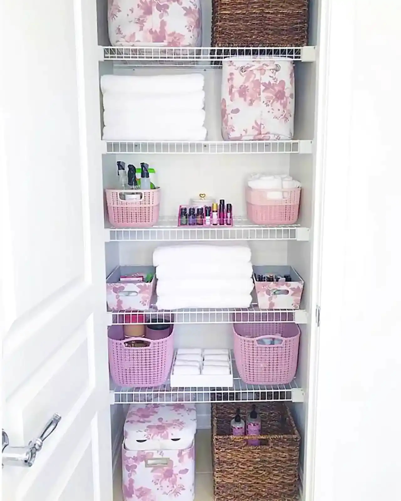 ایده های جالب برای چیدمان کمد دیواری + بهترین ایده ها برای چیدمان کمد دیواری