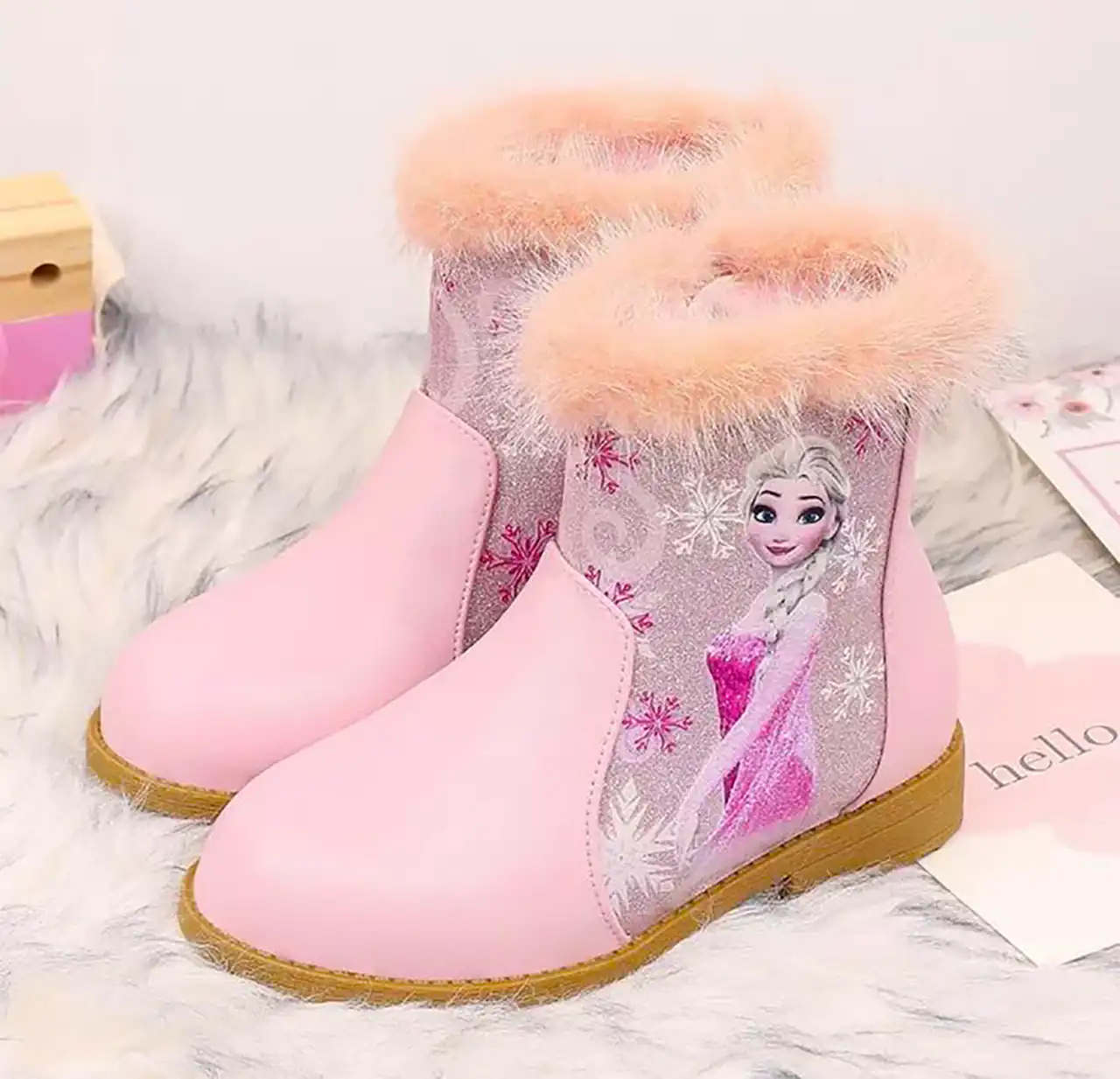 چکمه فانتزی بچگانه