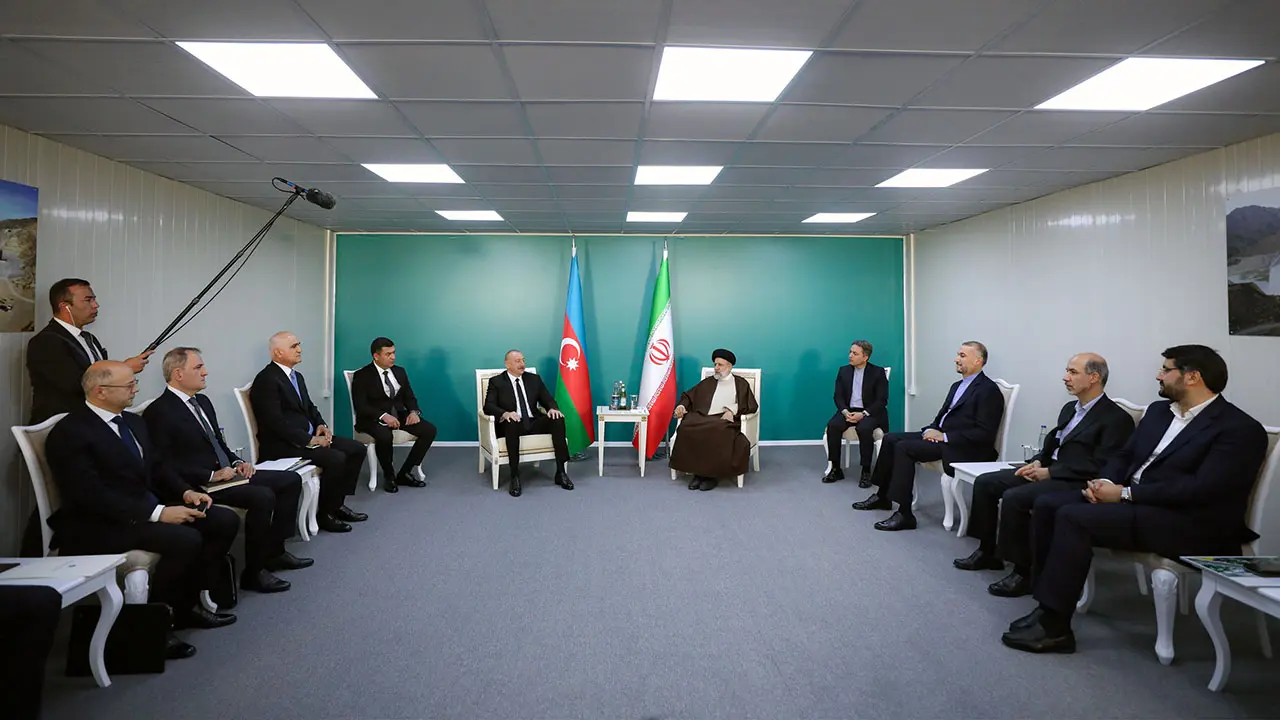 رئیسی و الهام علی اف در مراسم افتتاح دو طرح سد قیز قلعه‌سی و توسعه سد خداآفرین