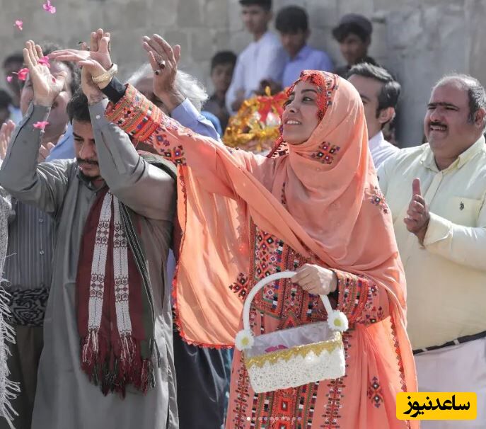 دنیا جهان‌منش