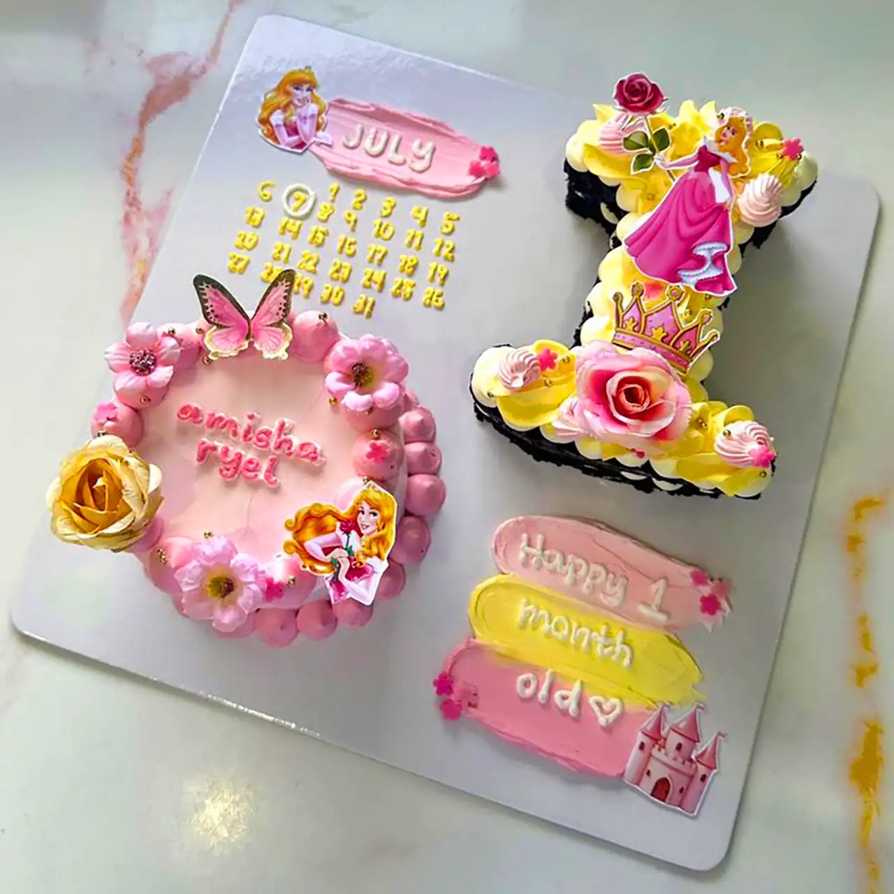 کیک تولد دخترانه صورتی