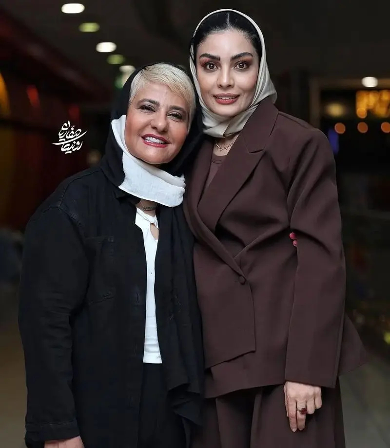 صحرا اسداللهی و رابعه اسکویی