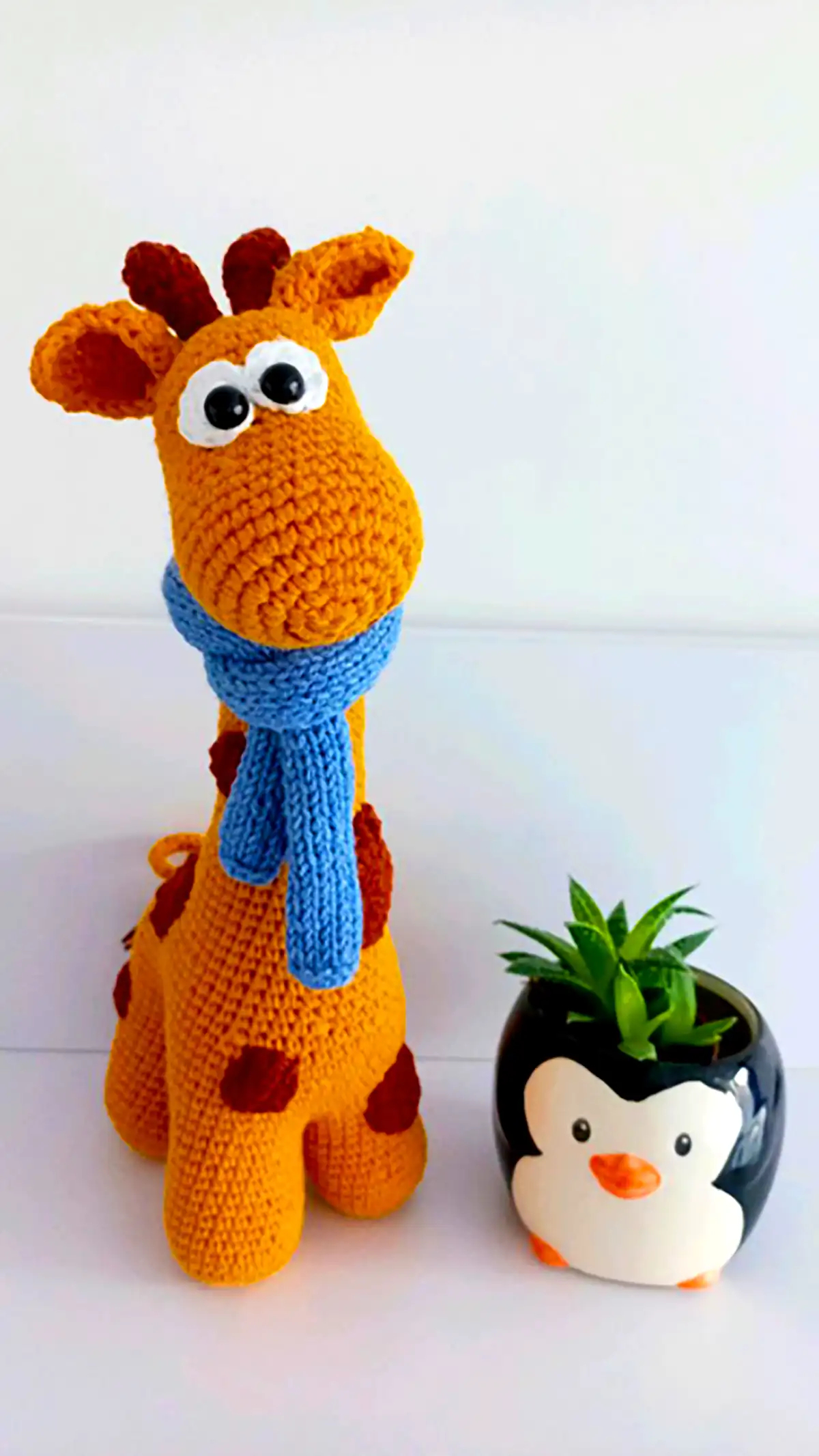 عروسک بافتنی زرافه دخترانه