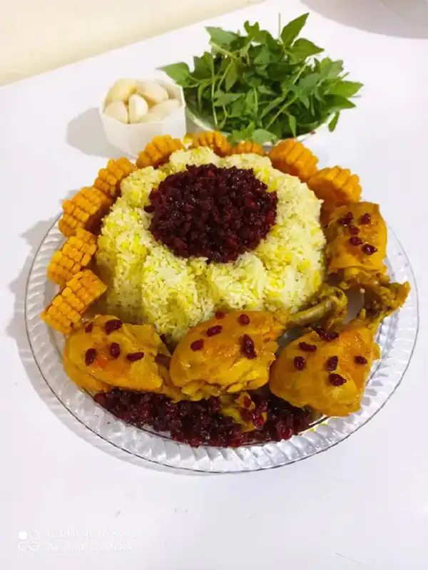 تزیین زرشک پلو با مرغ