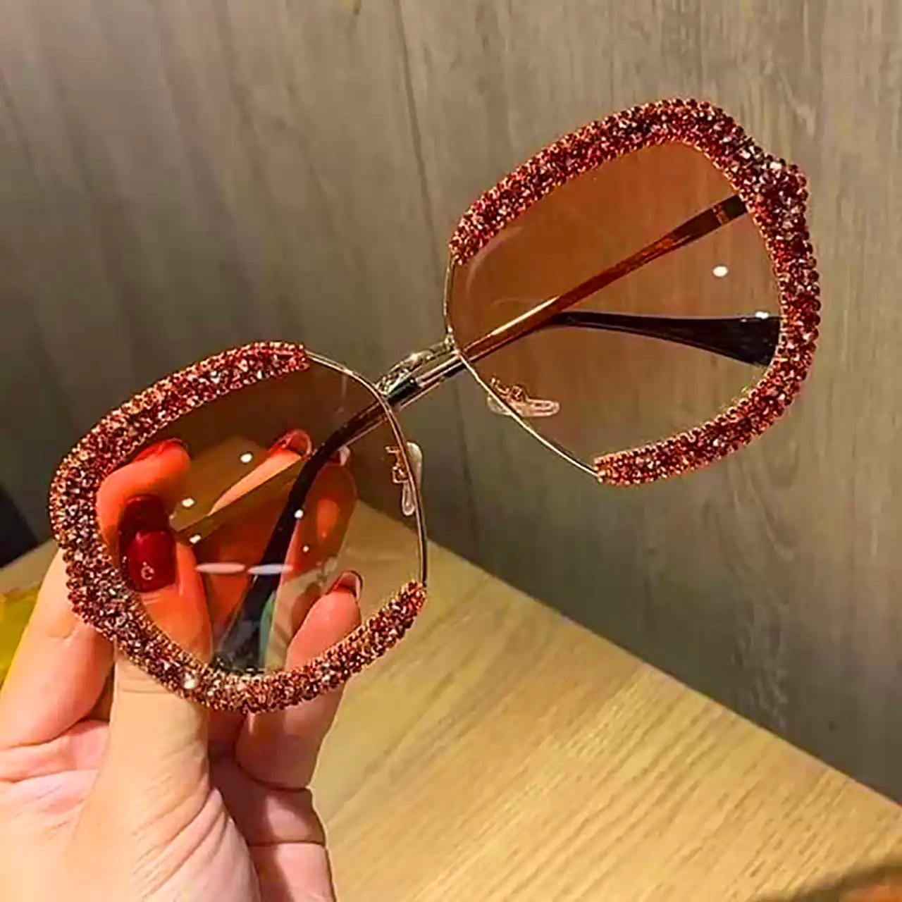 عینک آفتابی فانتزی 