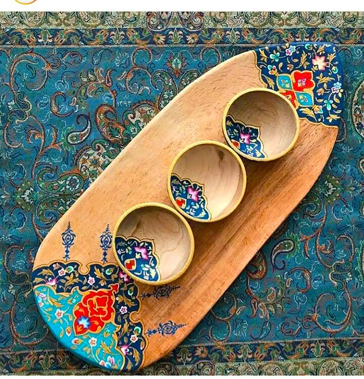 ظرف سرو چوبی منبت کاری شده 