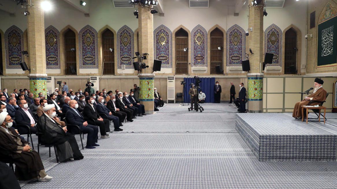 رهبر انقلاب اسلامی در دیدار نمایندگان مجلس شورای اسلامی