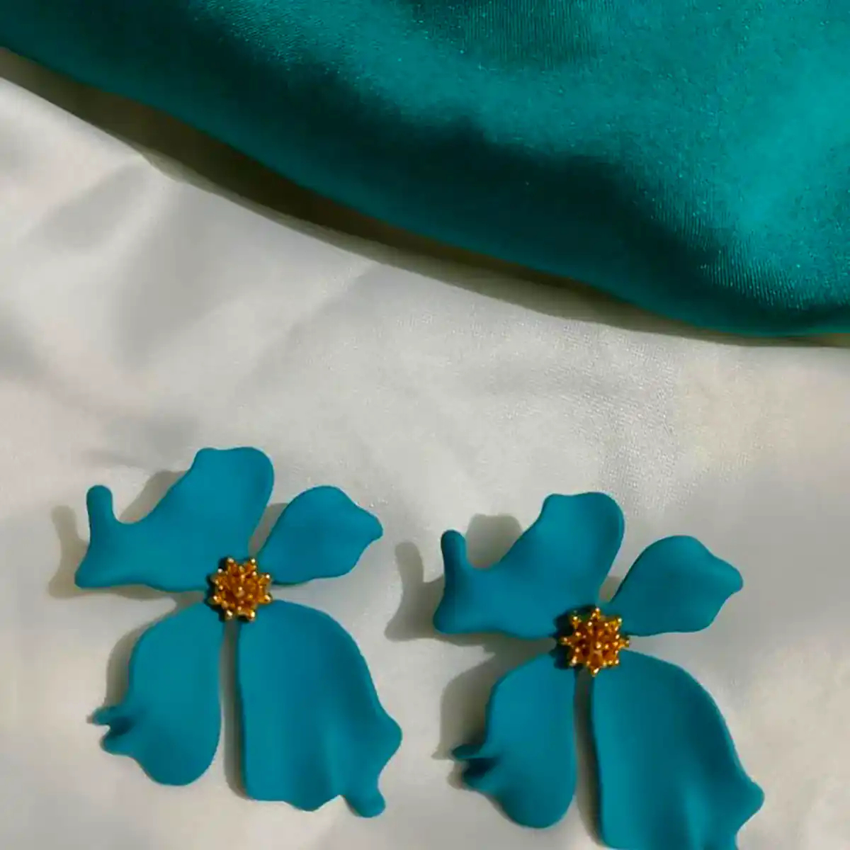 گوشواره رنگی رنگی گلبرگی