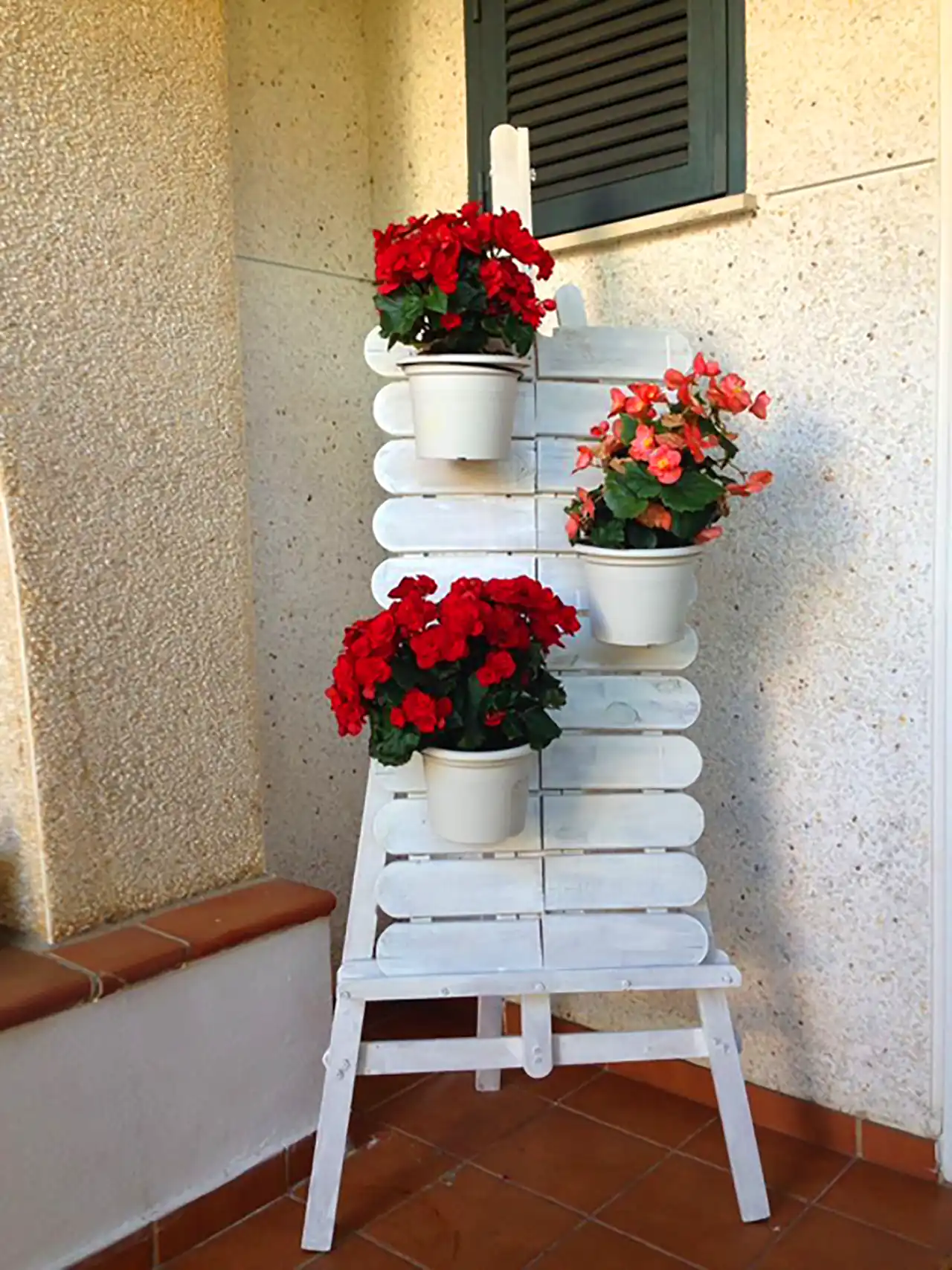 مدل های قفسه چوبی گیاهان آپارتمانی