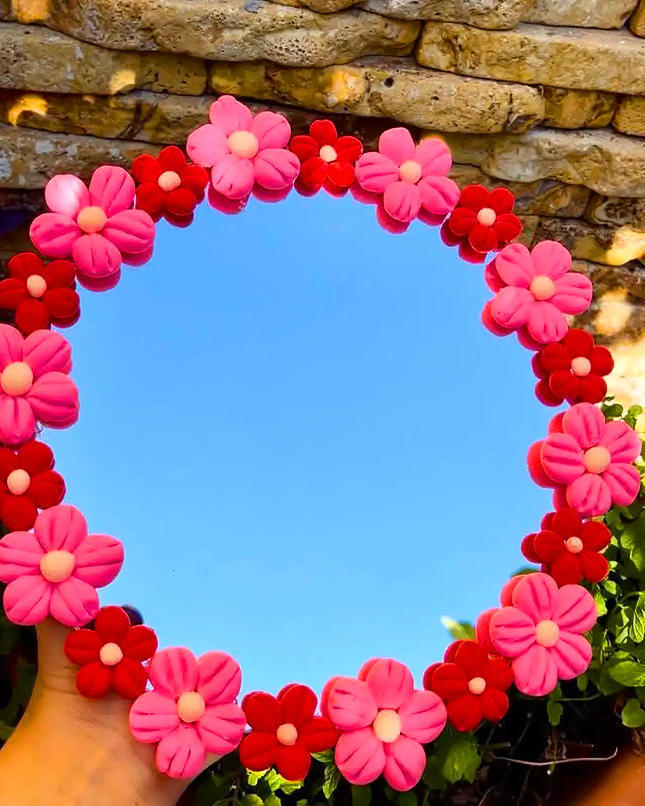آینه فانتزی با حاشیه گل 