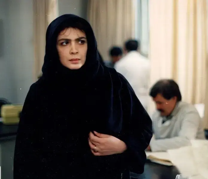 سفر در زمان/ عکس چهرۀ «بیتا فرهی» 34 ساله در فیلم «بانو»؛ سال 70