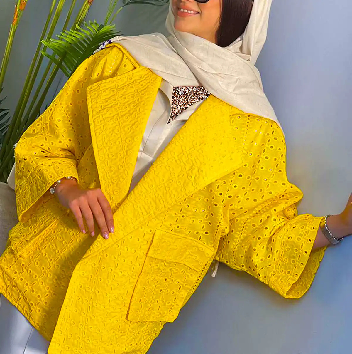 مانتو رنگی سرزنده
