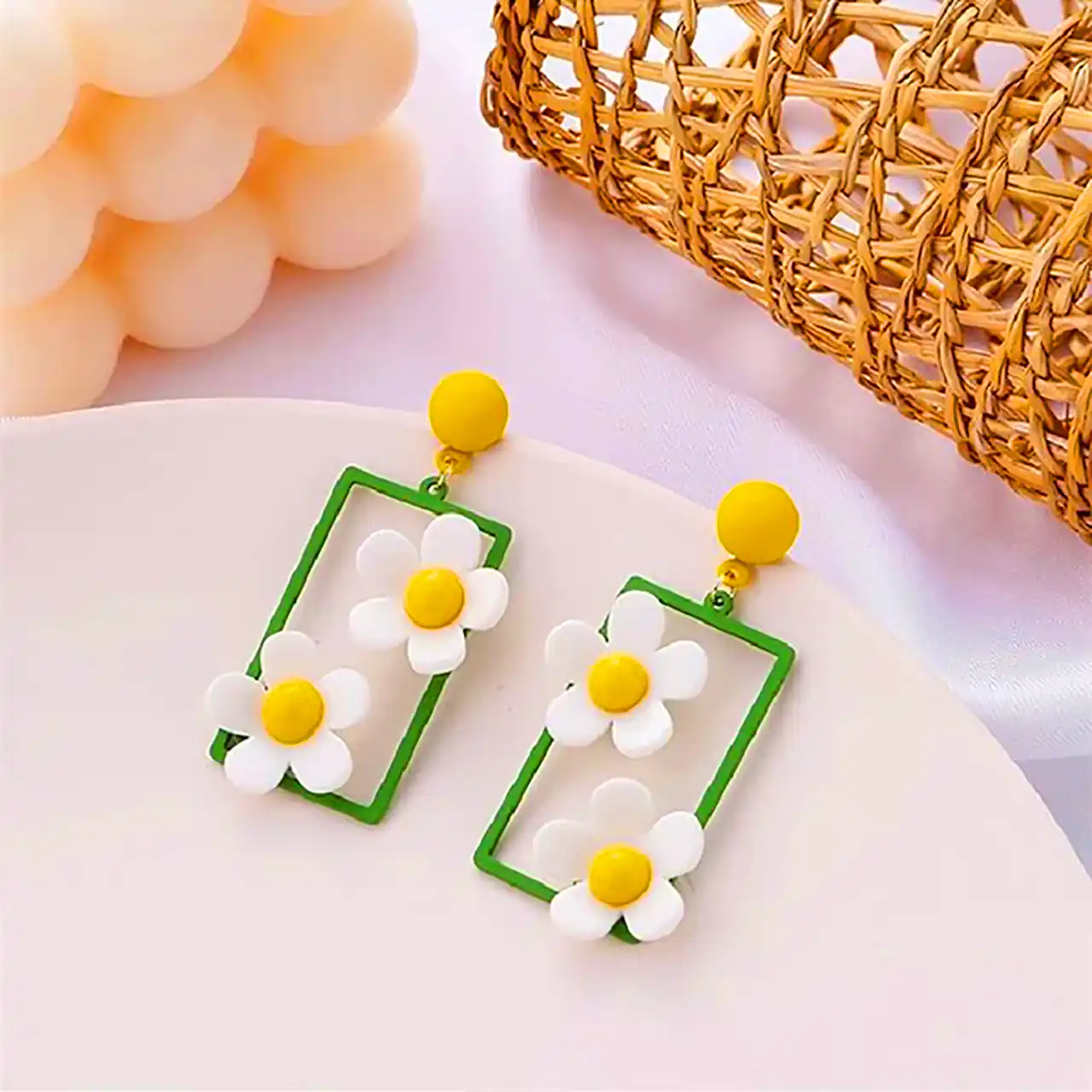 گوشواره گلبرگ فانتزی
