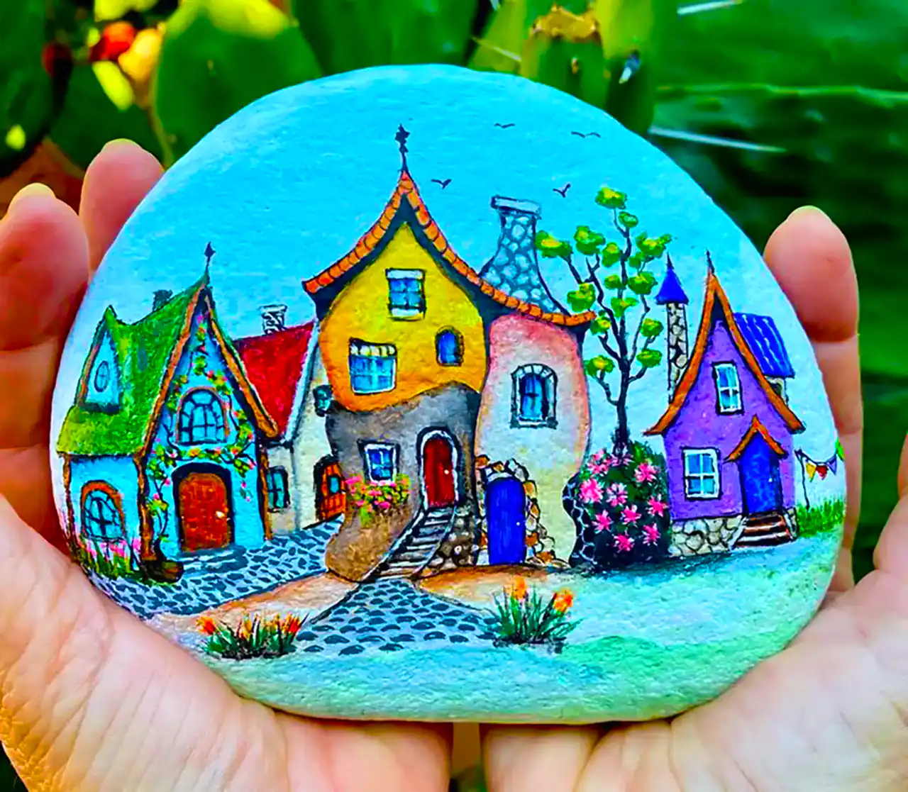 نقاشی روی سنگ رودخانه