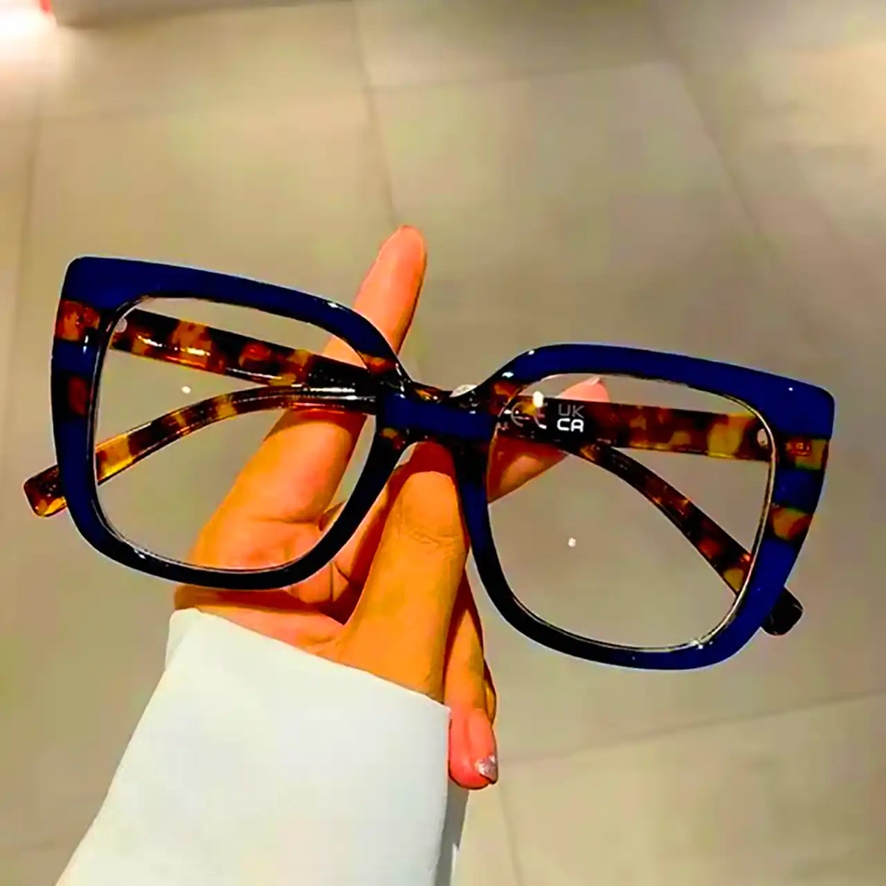 فریم عینک گربه ای زیبا