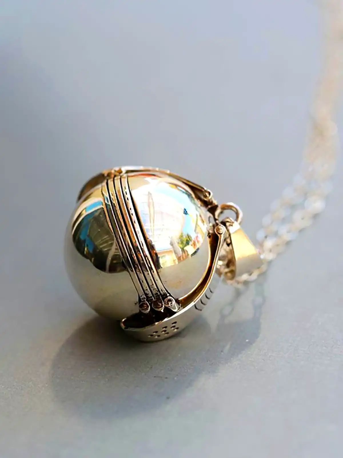 گردنبند لاکچری برای دختران جوان 