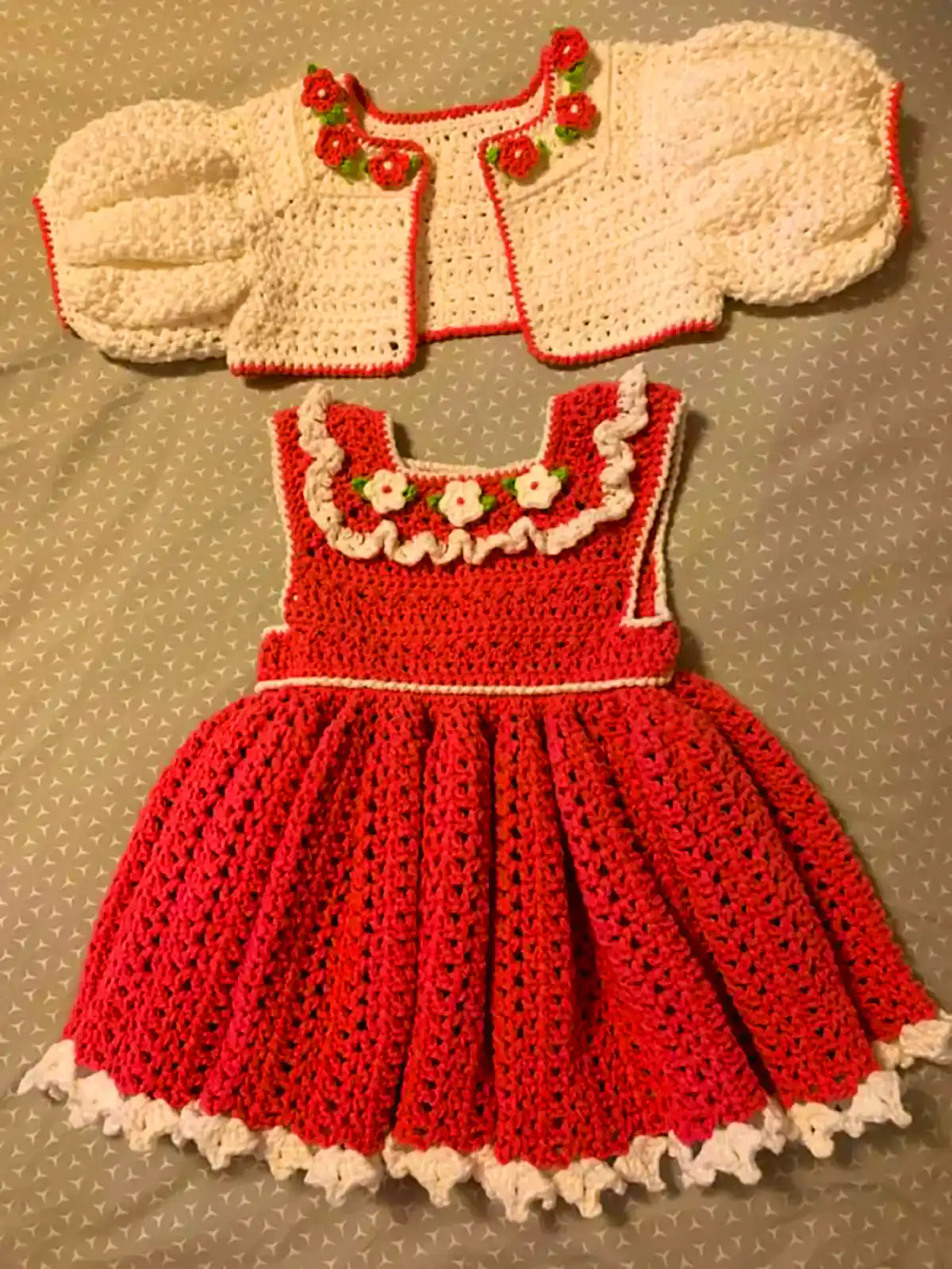 ست بافتنی بچه گانه