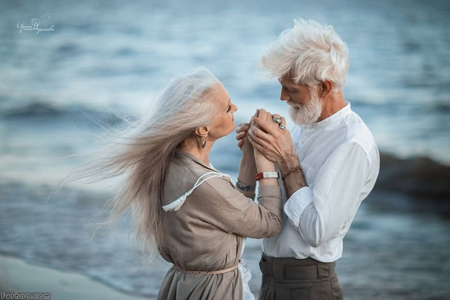 زوج مسن و مدلینگ روسی