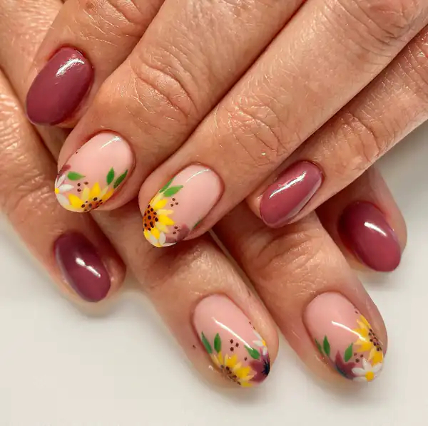 طراحی ناخن گل آفتابگردون