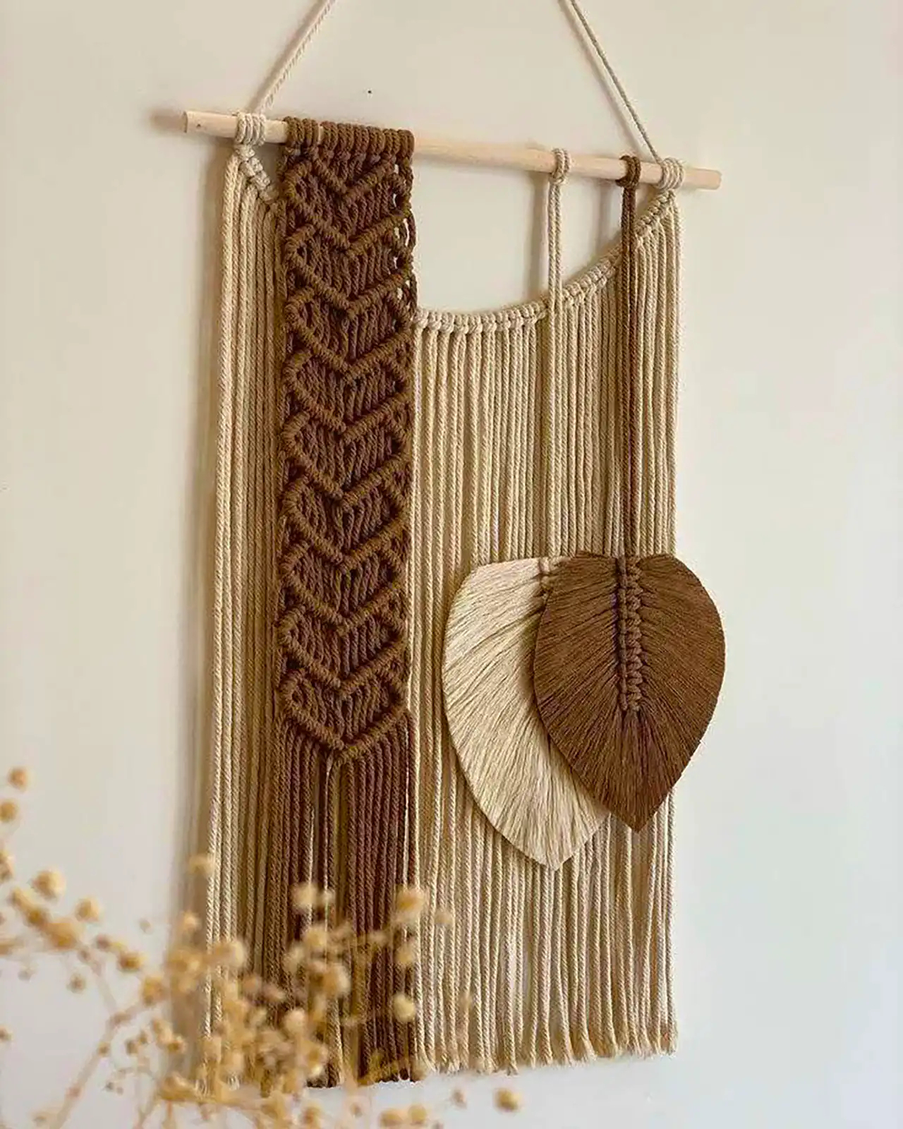 دیوارکوب مکرومه برگی