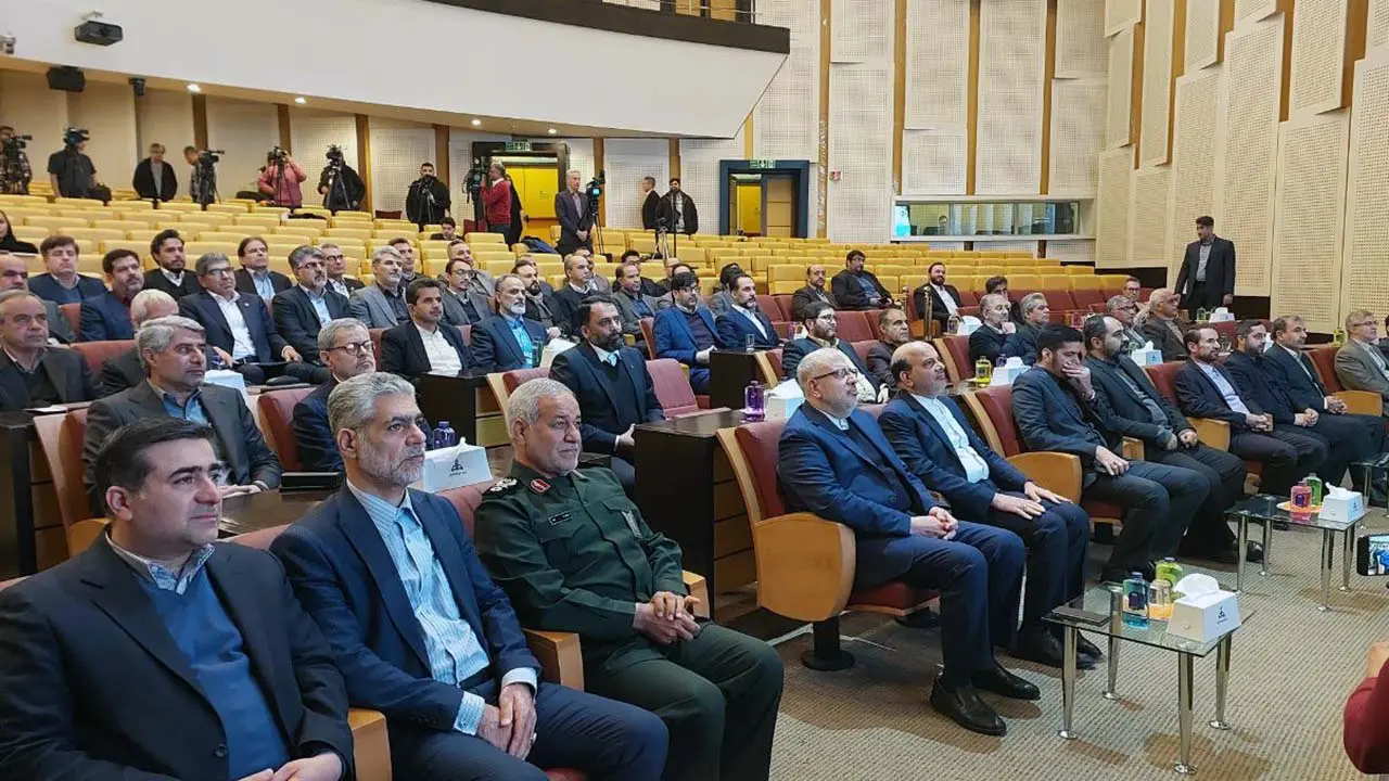 مراسم امضای قراردادهای مربوط به طرح فشار افزایی میدان مشترک گازی پارس جنوبی