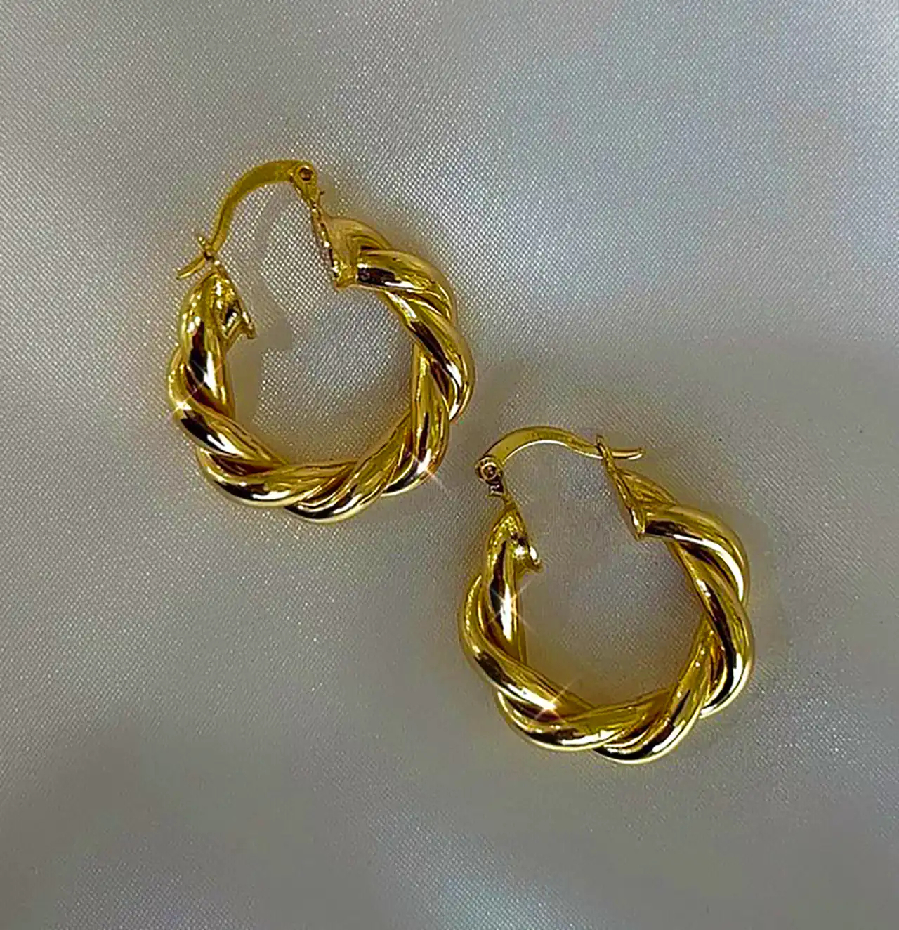 گوشواره حلقه ای کارشده طلا