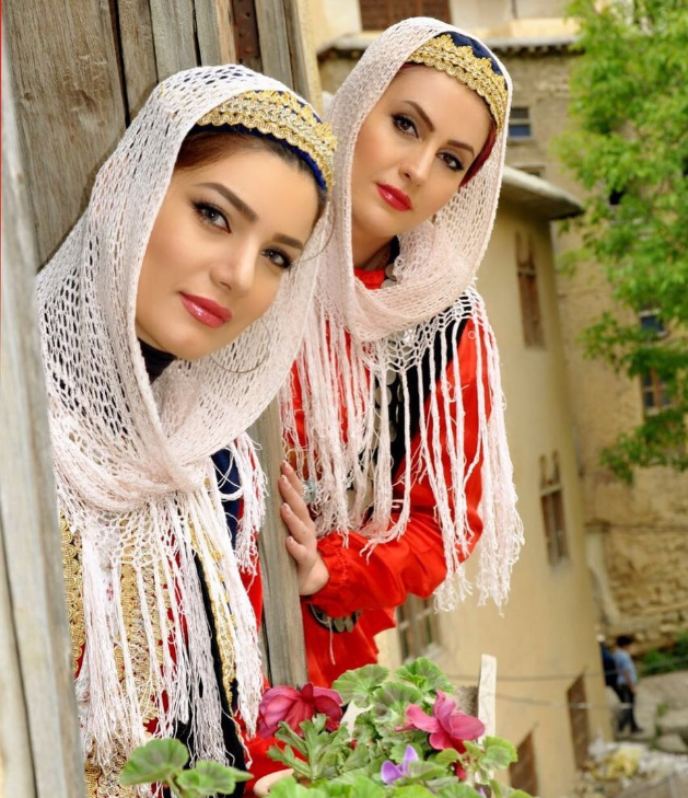متین ستوده و خواهرش