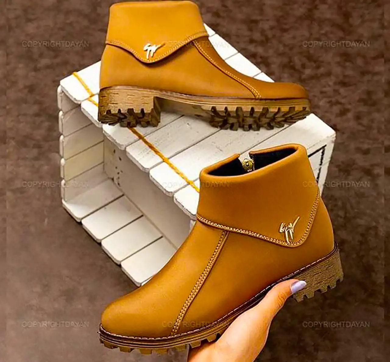 نیم بوت شیک پاییزی