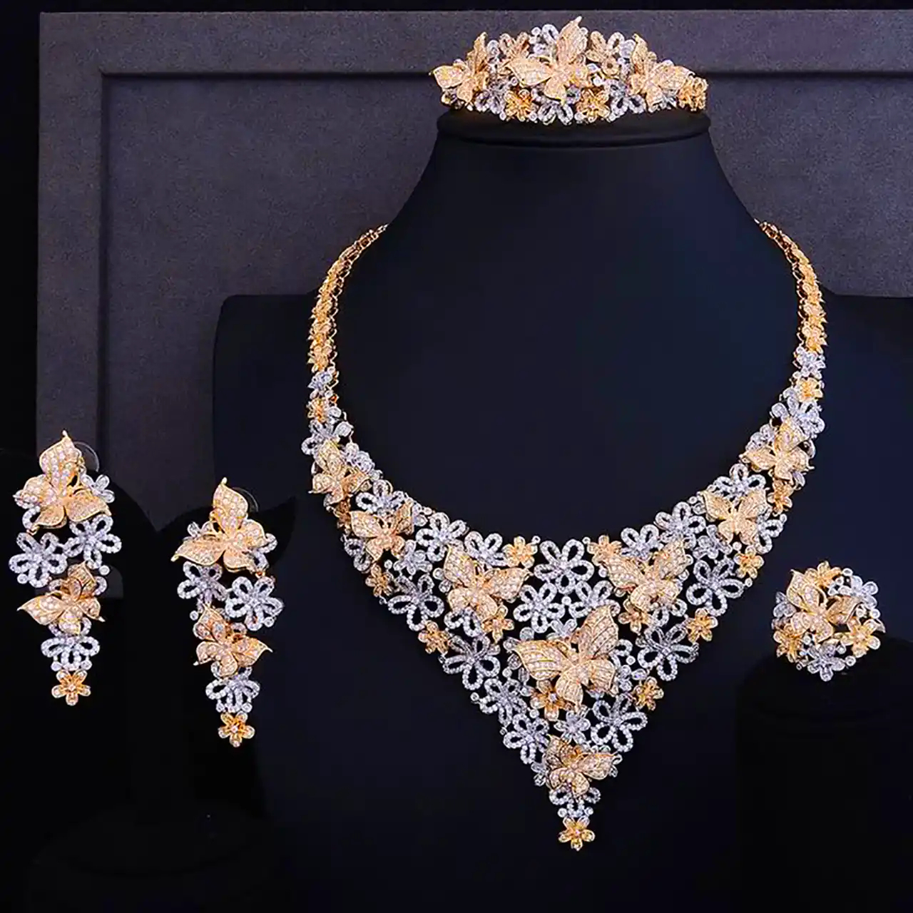 سرویس کامل جواهر لاکچری 