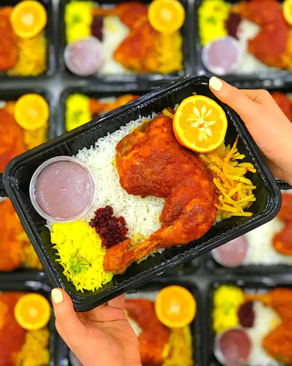 تزیین مرغ سرخ شده