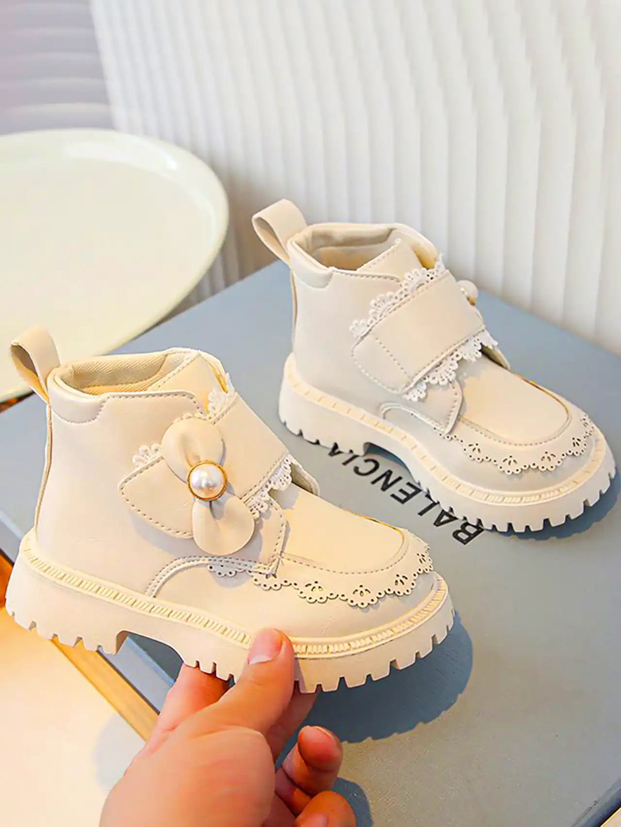 بوت پاییزی جذاب دخترانه