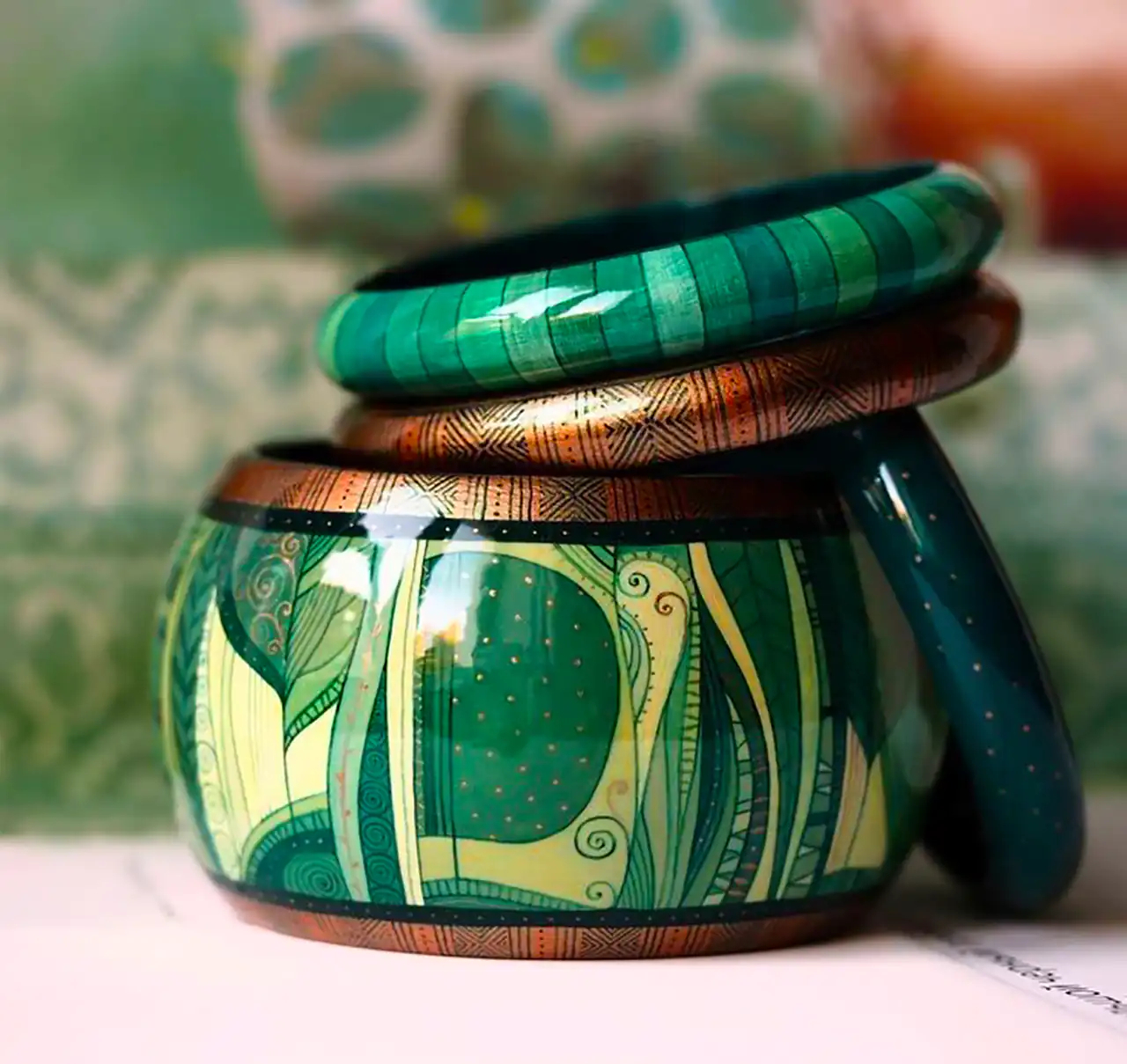 دستبند چوبی طرح سنتی