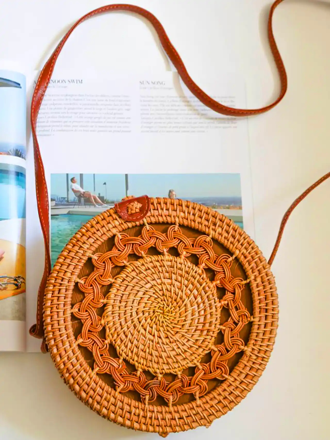 کیف حصیری با گلدوزی شیک