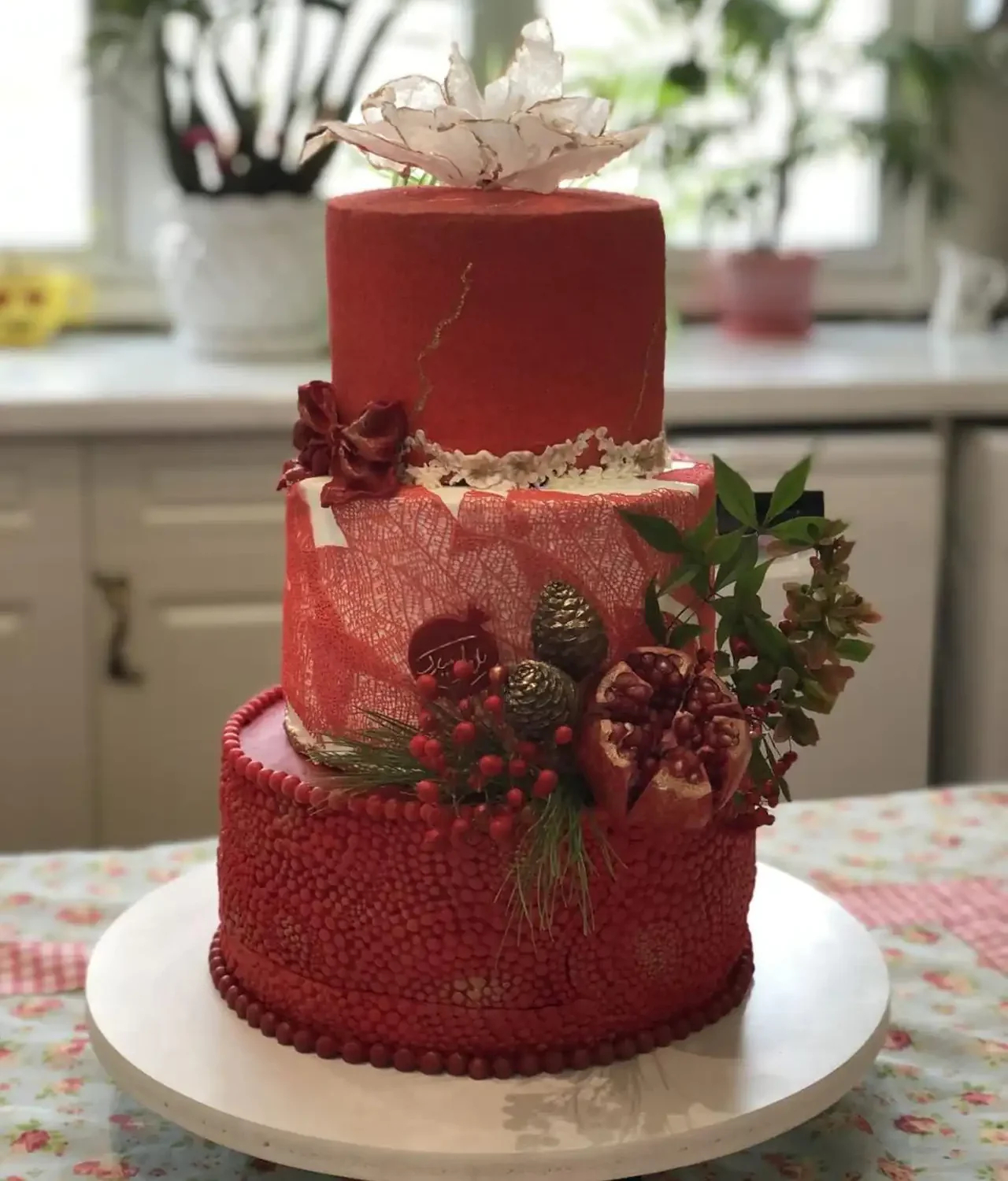 مدل‌های خوشمزه و جذاب کیک شب یلدا با طعم‌های زمستانی