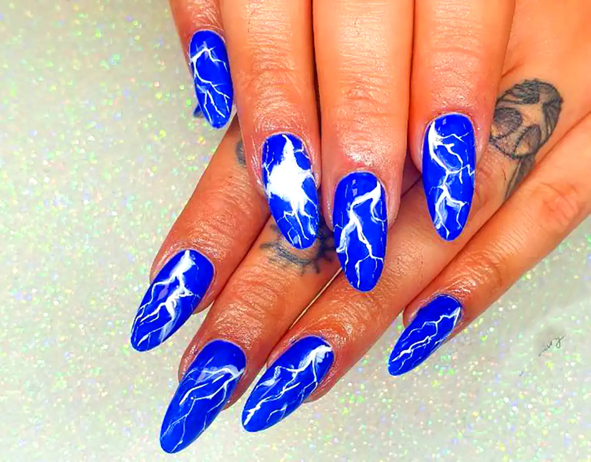 طرح ناخن آبی شیک