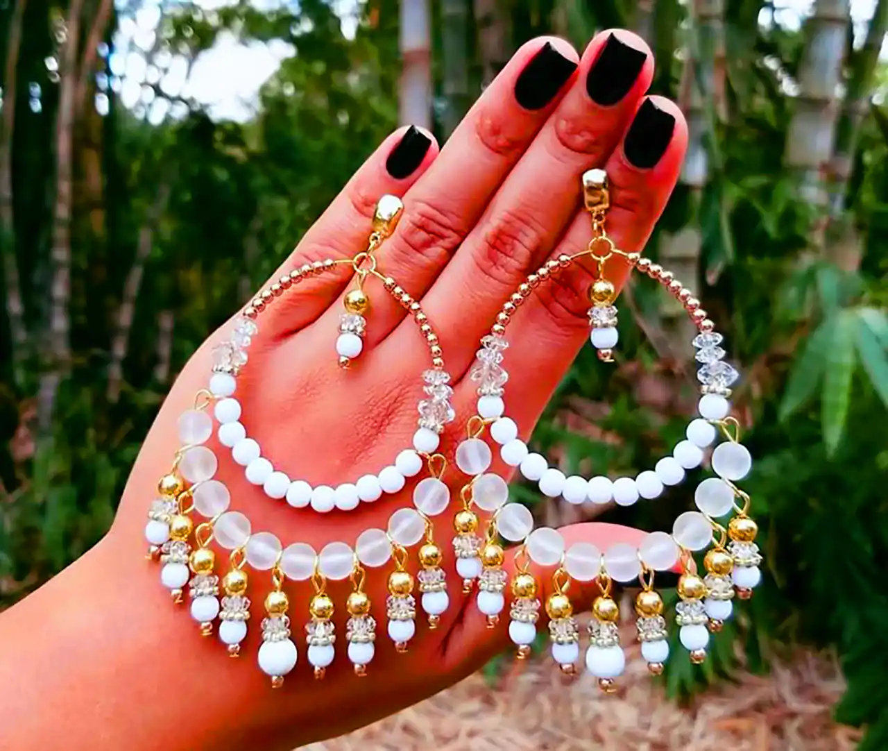 گوشواره منگوله دار خاص 