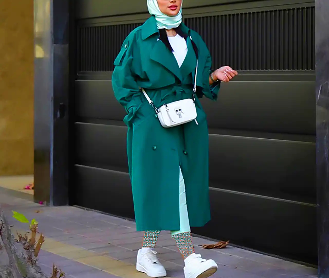 مانتو ساده و خیلی شیک 