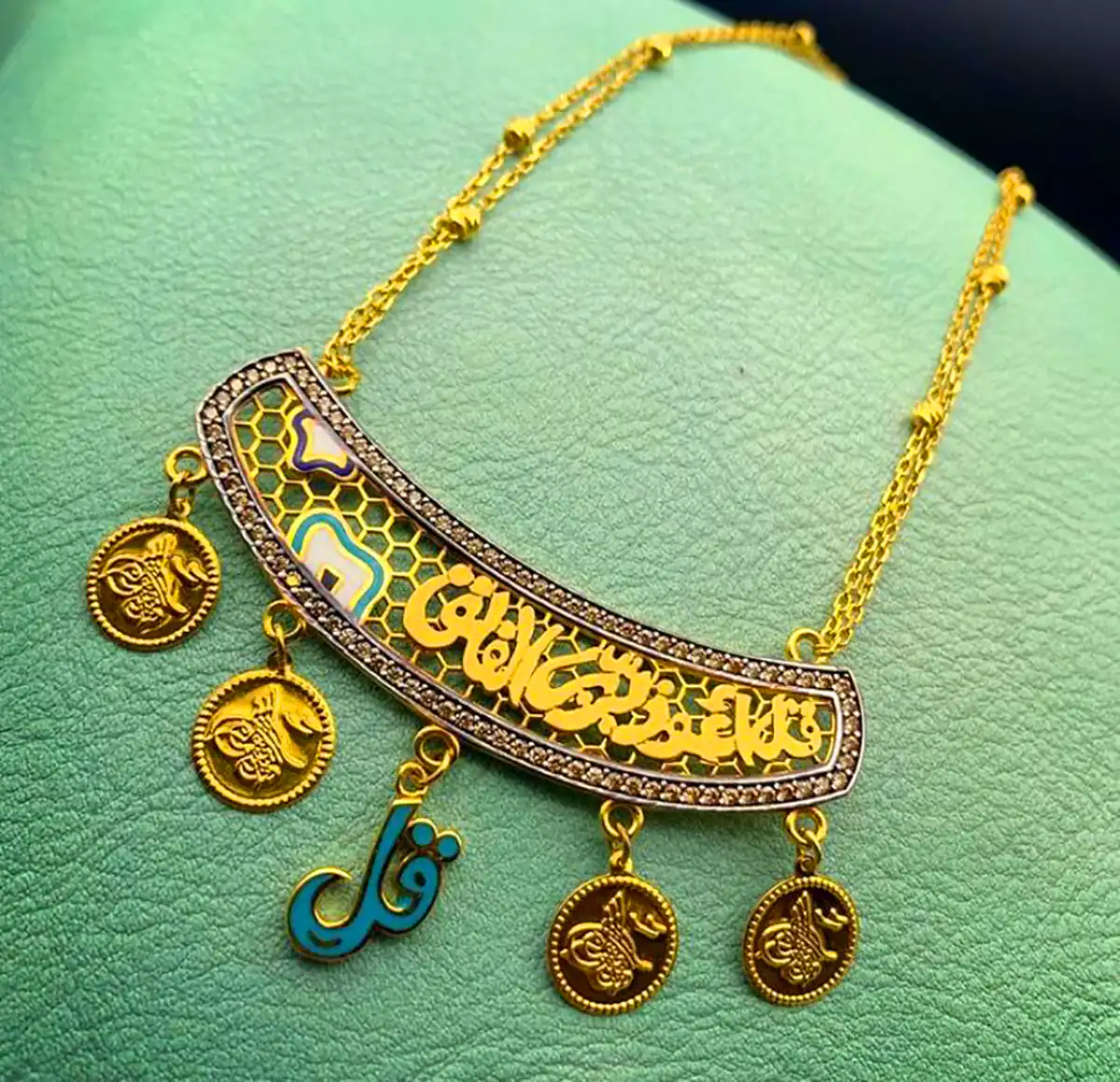 توگردنی شیک مذهبی